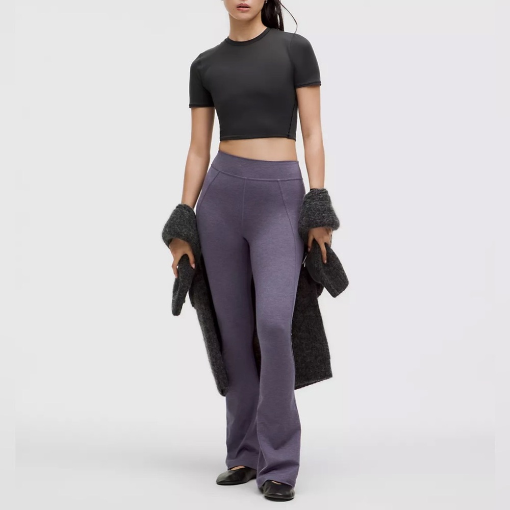 🍋NWT Lululemon Soft Sueded Split-Hem HR Mini-Flare Pant *Regular Sz 4